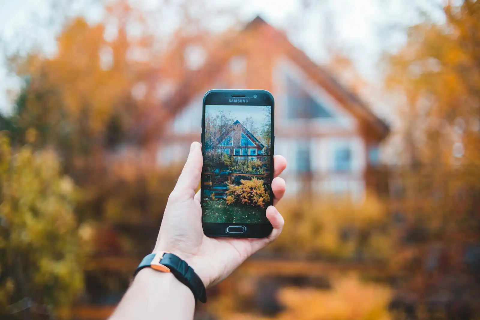 Foto potvrda na pametnom telefonu kao dokaz obavljenog čišćenja vikendice